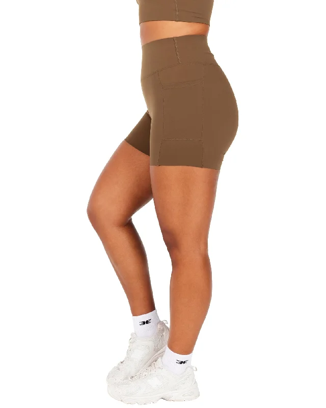 Aura Bonded Ascend Shorts - Cafe Latte