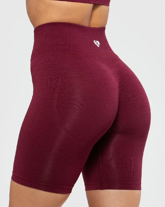 Define Scrunch Seamless Cycling Shorts | Dark Cherry