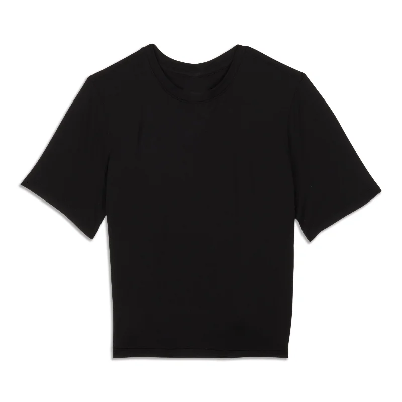 Ultralight Waist-Length T-Shirt - Resale