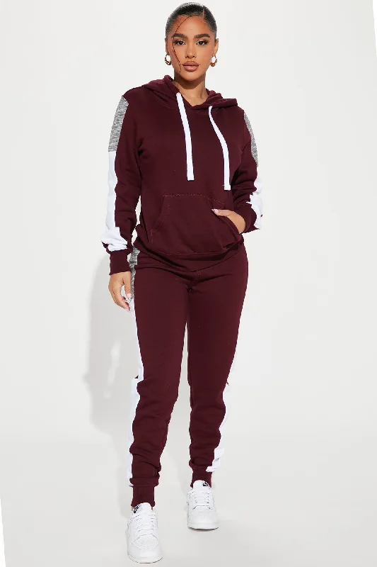 Analissa Jogger - Maroon