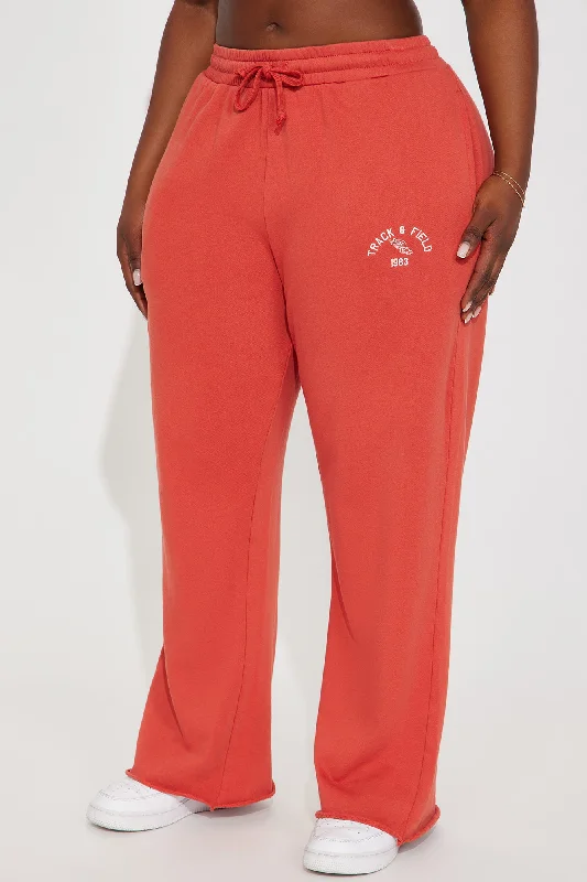 Après Ski Club″ Wide Leg Sweatpants - Rust