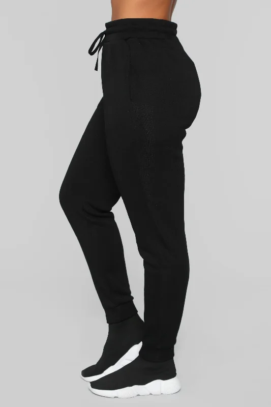 Like A Champ Jogger - Black