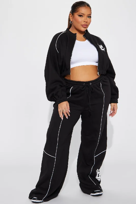 NYC Contrast Piping Wide Leg Pant - Black