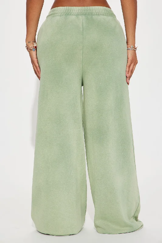 Pay No Attention Lounge Pant - Sage