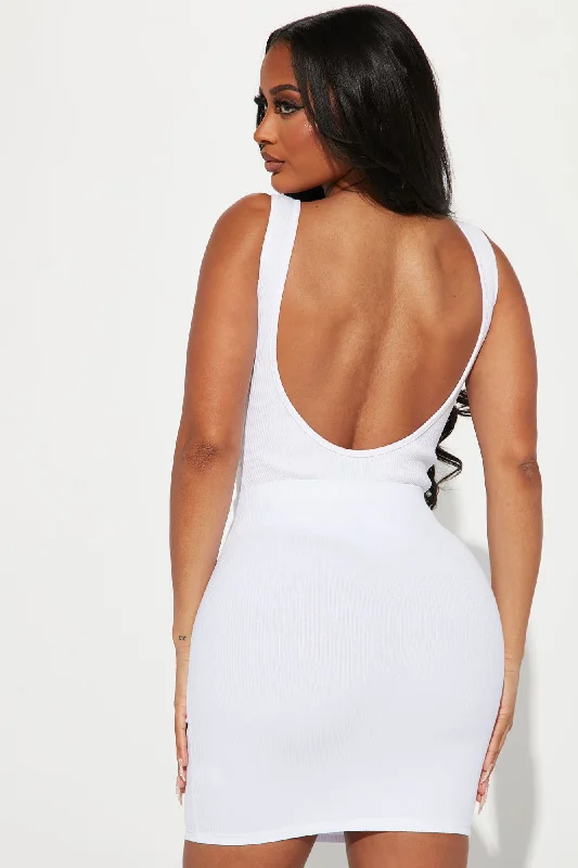 Sonya Low Back Snatched Bodysuit - White