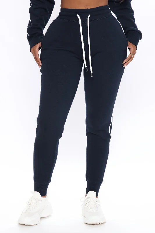 Tennis And Chill Fleece Jogger - Navy