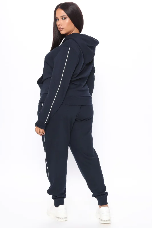 Tennis And Chill Fleece Jogger - Navy